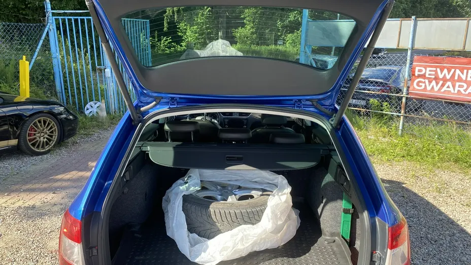 SKODA Superb -
