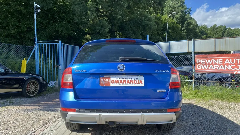 SKODA Superb -