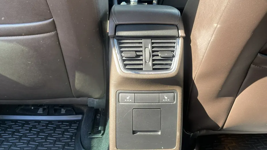 SKODA Superb -