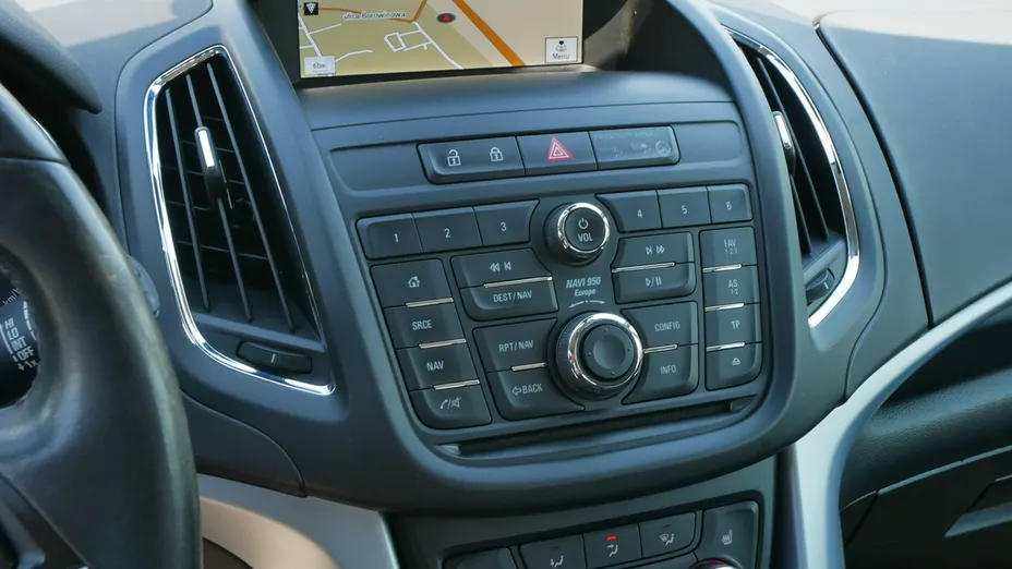 OPEL Zafira -