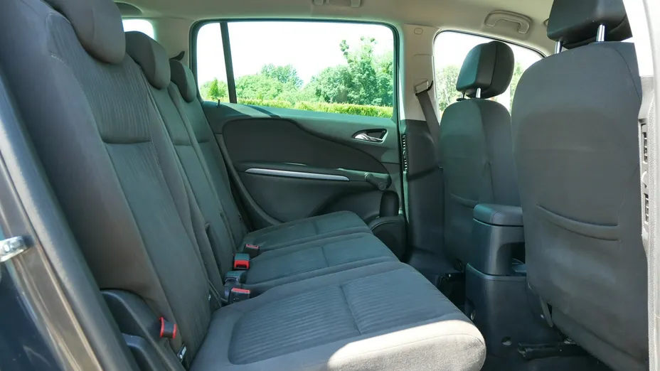 OPEL Zafira -