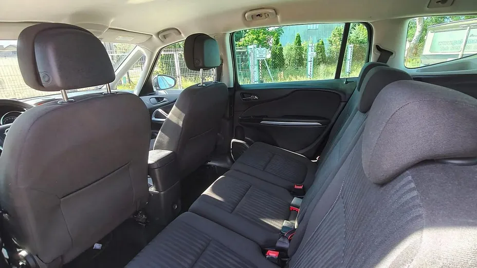 OPEL Zafira -