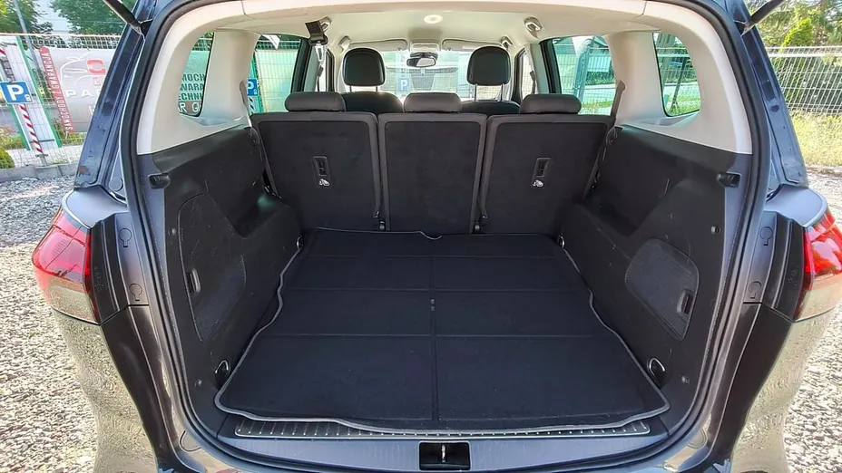 OPEL Zafira -