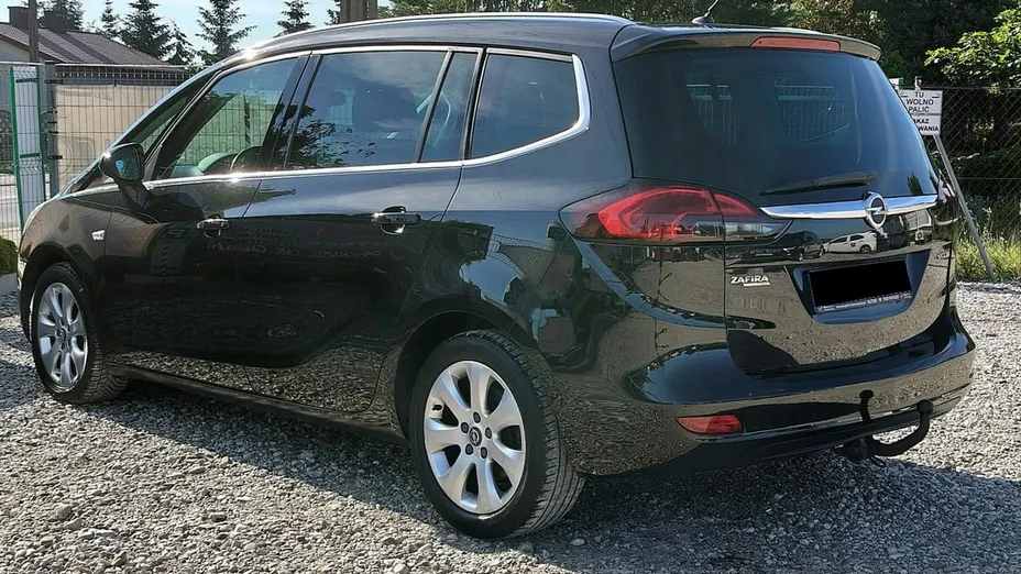 OPEL Zafira -
