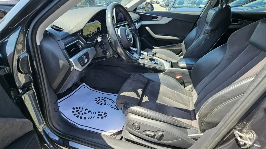 AUDI A4 -