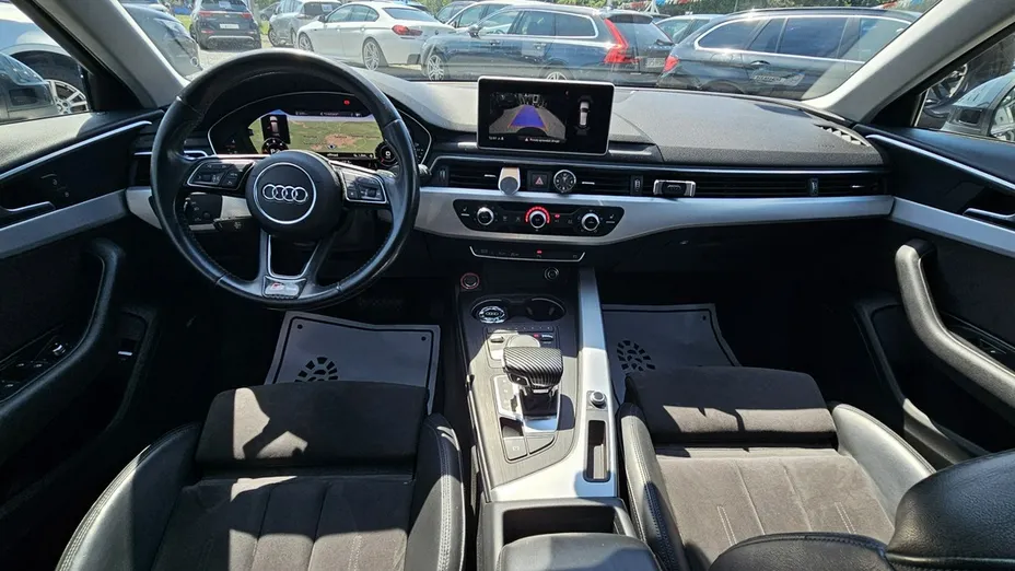 AUDI A4 -