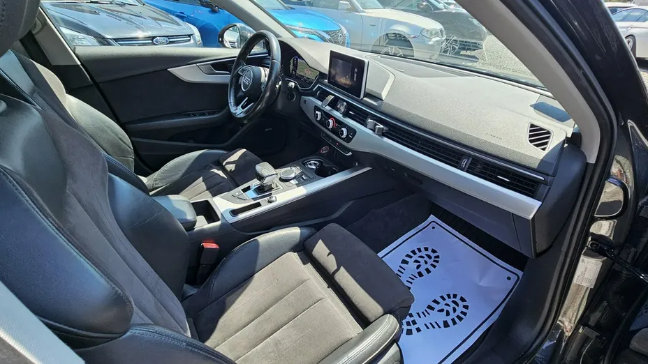 AUDI A4 -