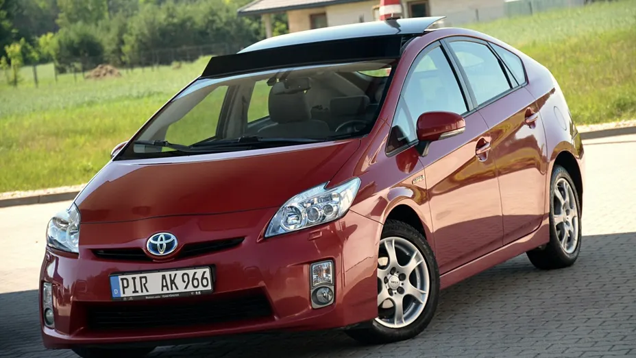 TOYOTA Prius -