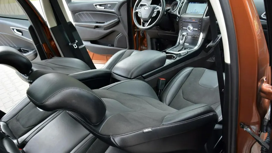 FORD Edge -