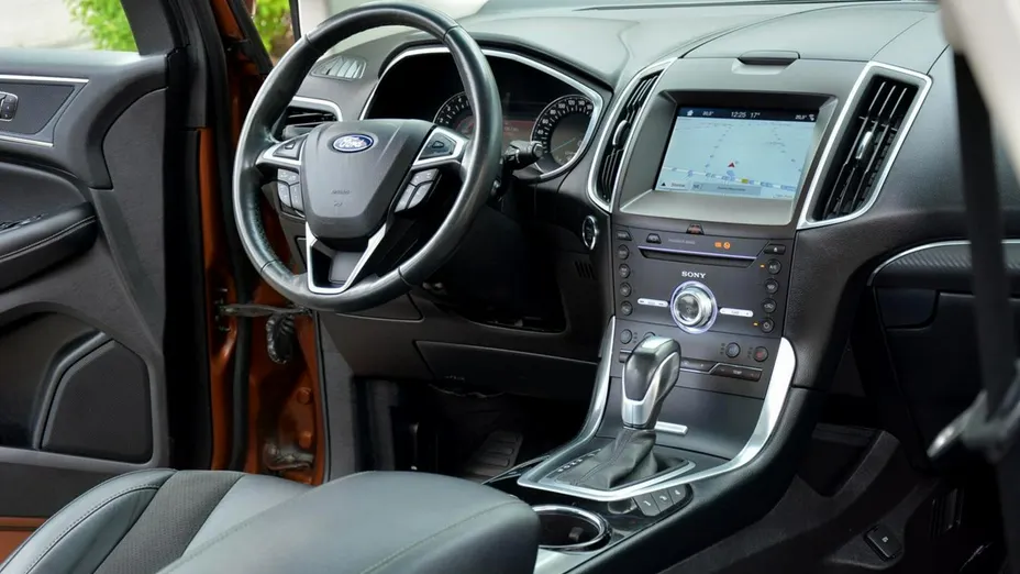 FORD Edge -