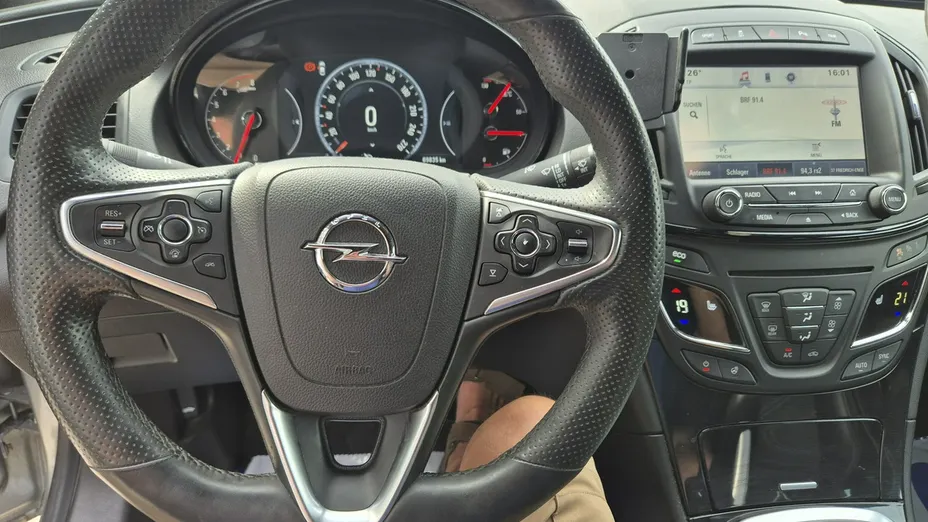 OPEL Insignia -