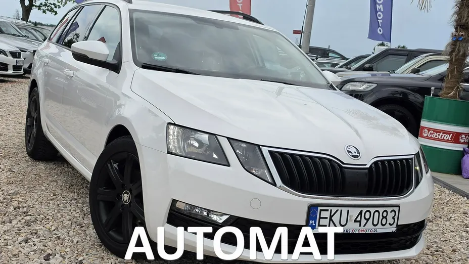 SKODA Octavia -