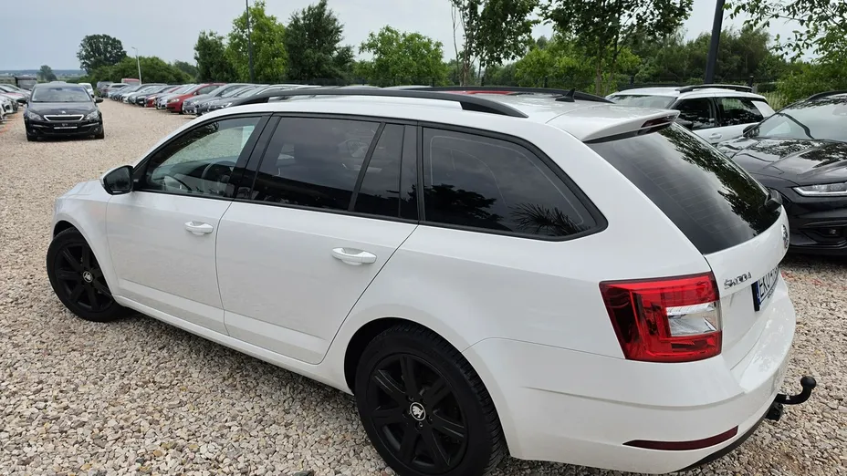 SKODA Octavia -