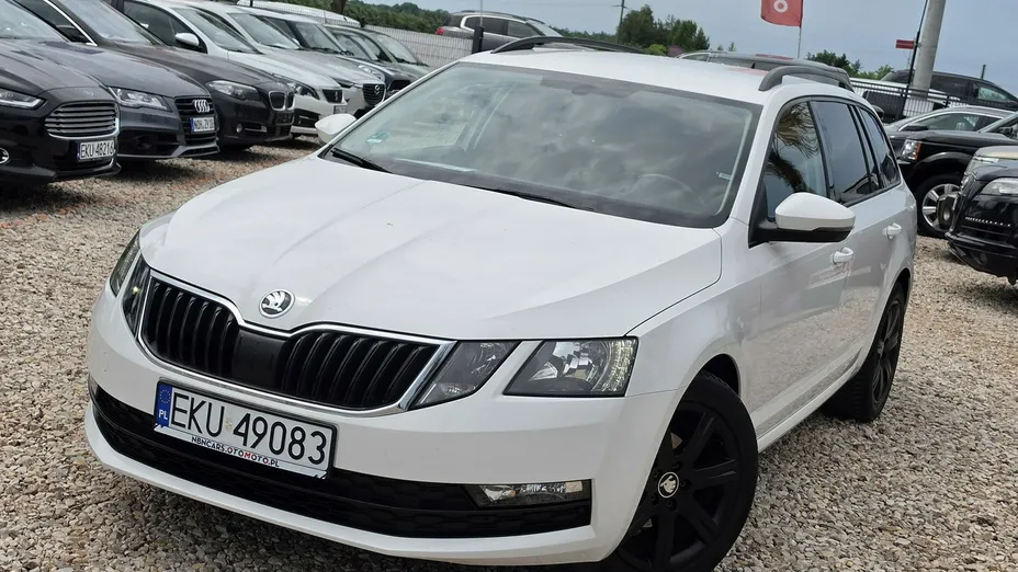 SKODA Octavia -