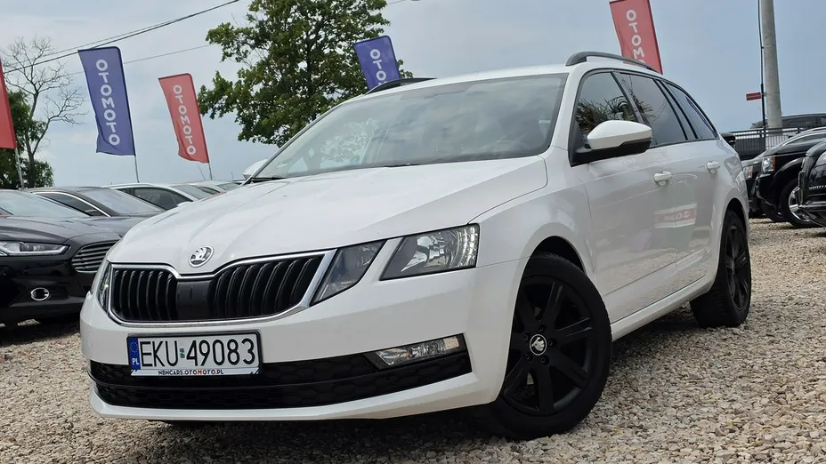 SKODA Octavia -