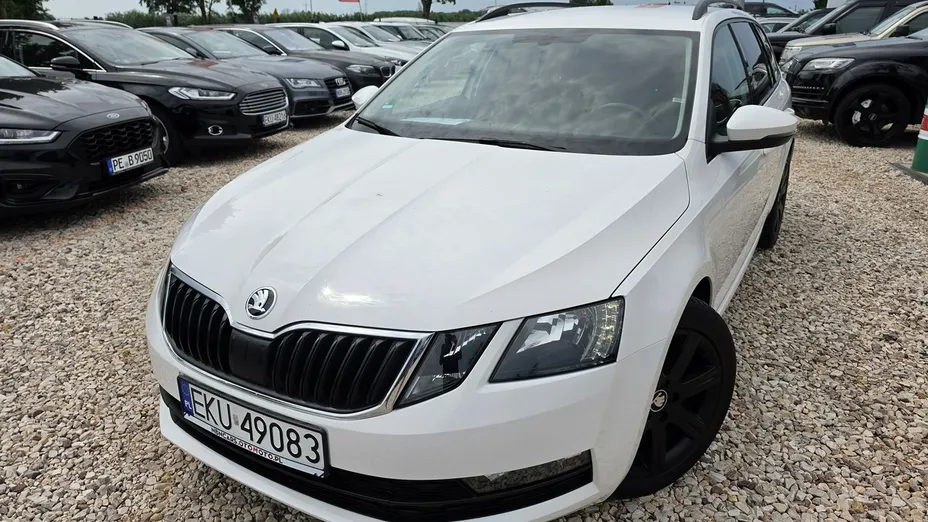 SKODA Octavia -