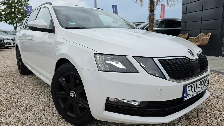 SKODA Octavia -