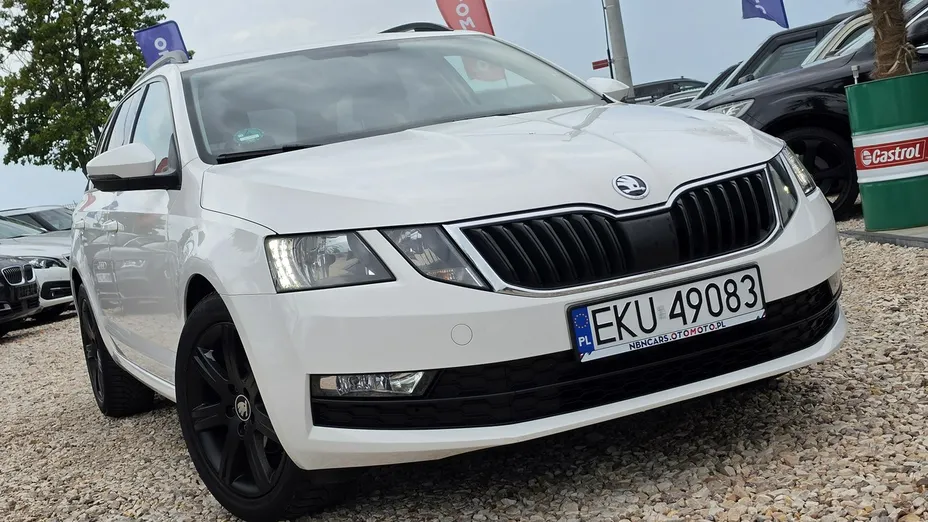 SKODA Octavia -