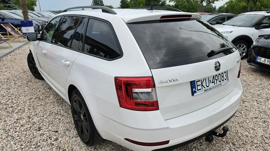 SKODA Octavia -