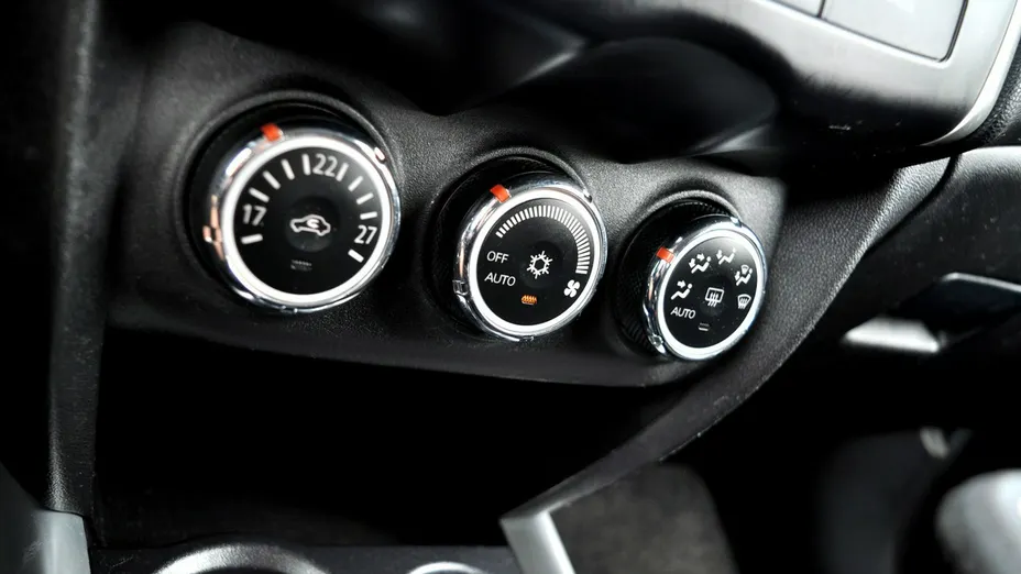 MITSUBISHI ASX -