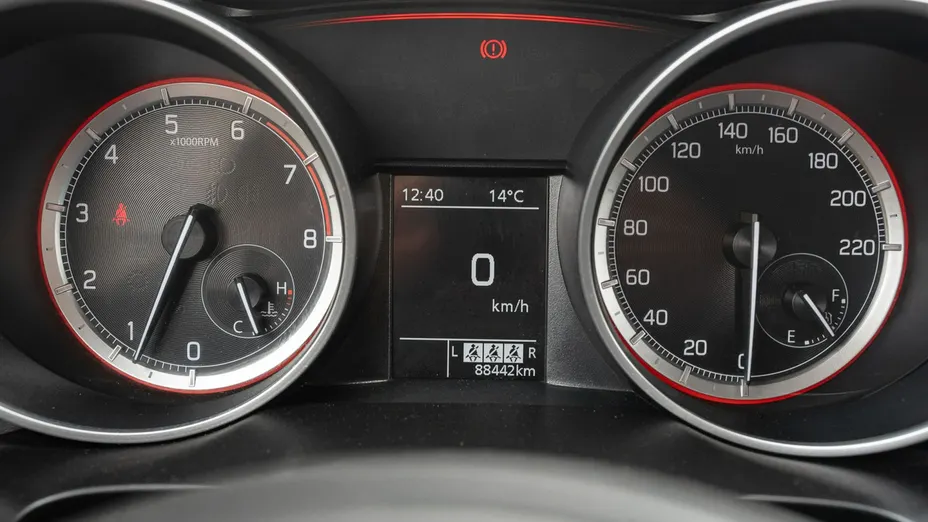 SUZUKI Swift -