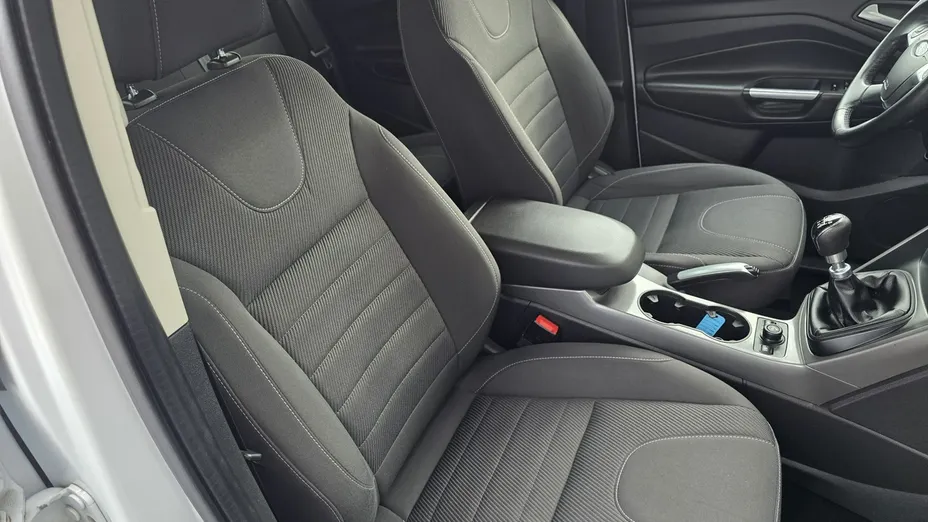 FORD Kuga -