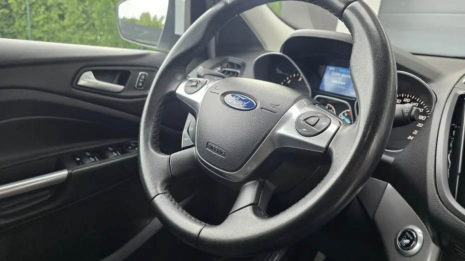 FORD Kuga -