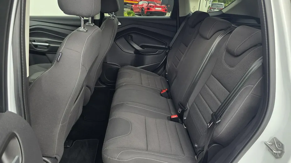 FORD Kuga -