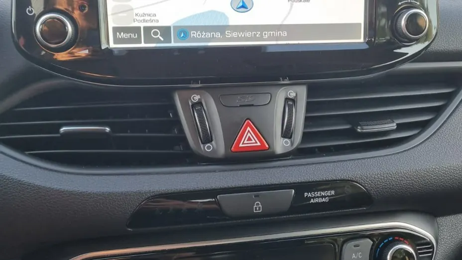 HYUNDAI i30 -