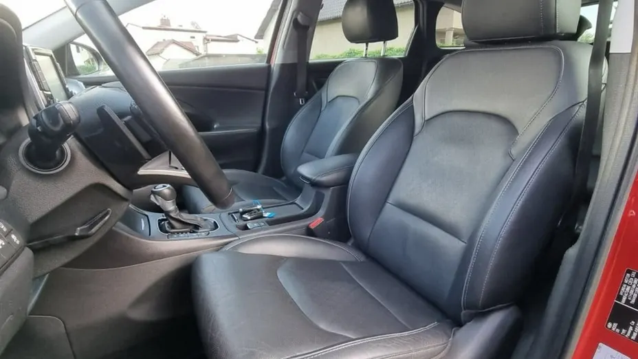 HYUNDAI i30 -
