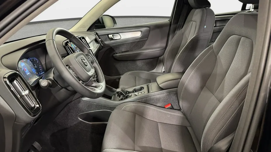VOLVO XC40 -