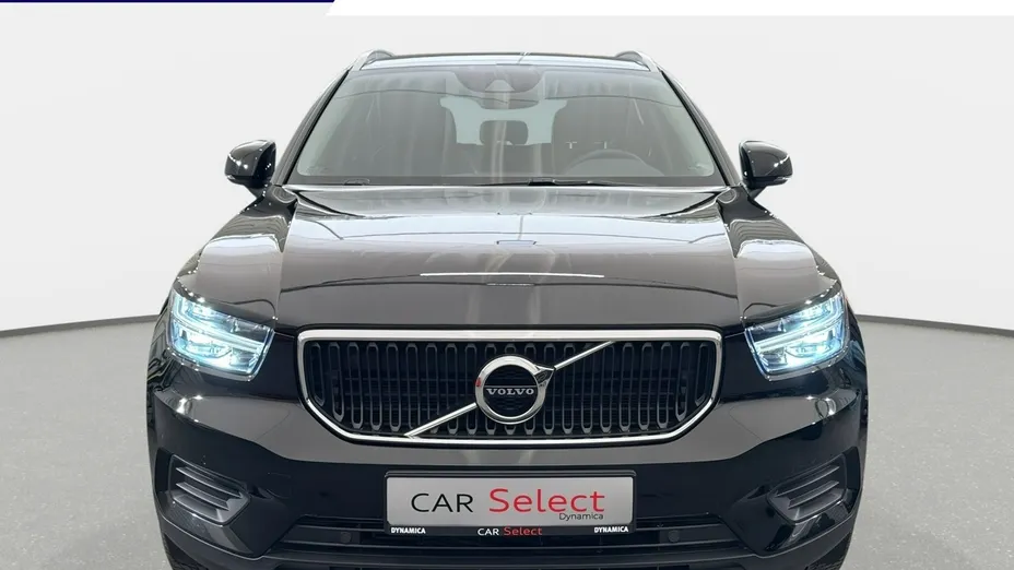 VOLVO XC40 -