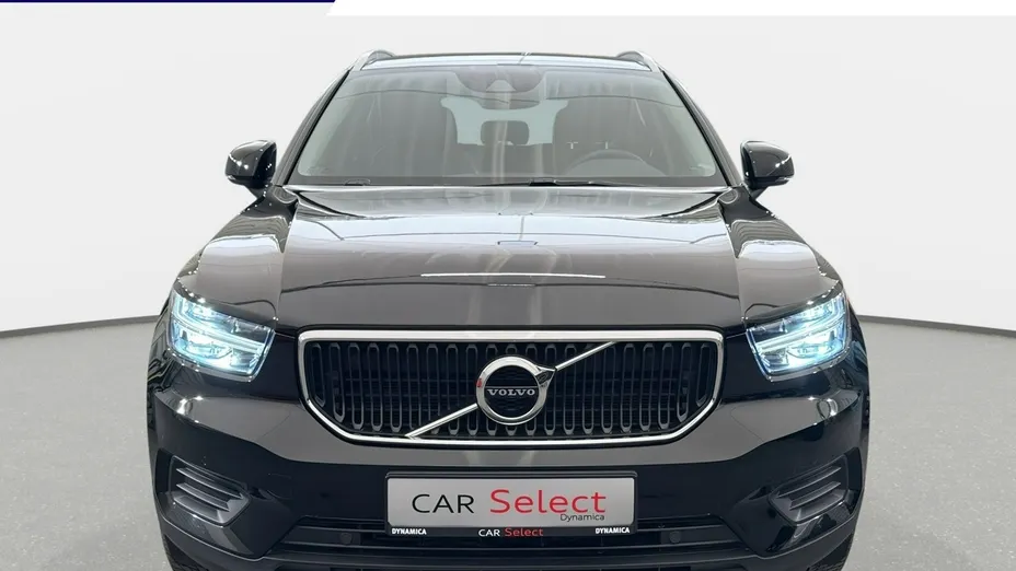 VOLVO XC40 -