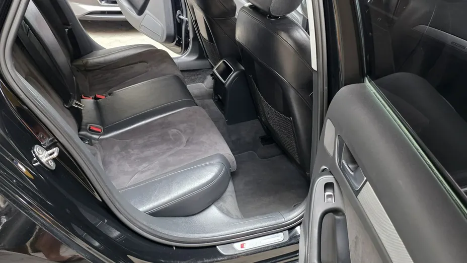 AUDI A4 -
