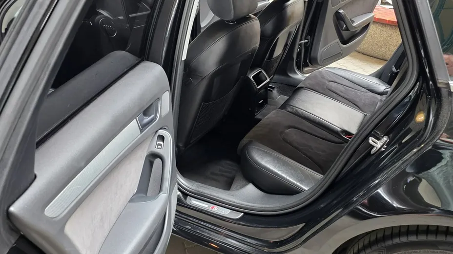 AUDI A4 -