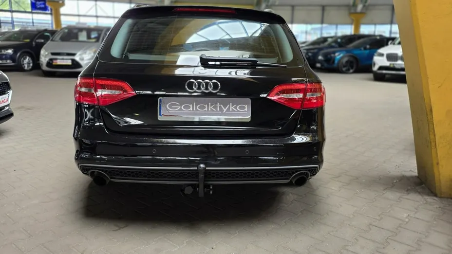 AUDI A4 -