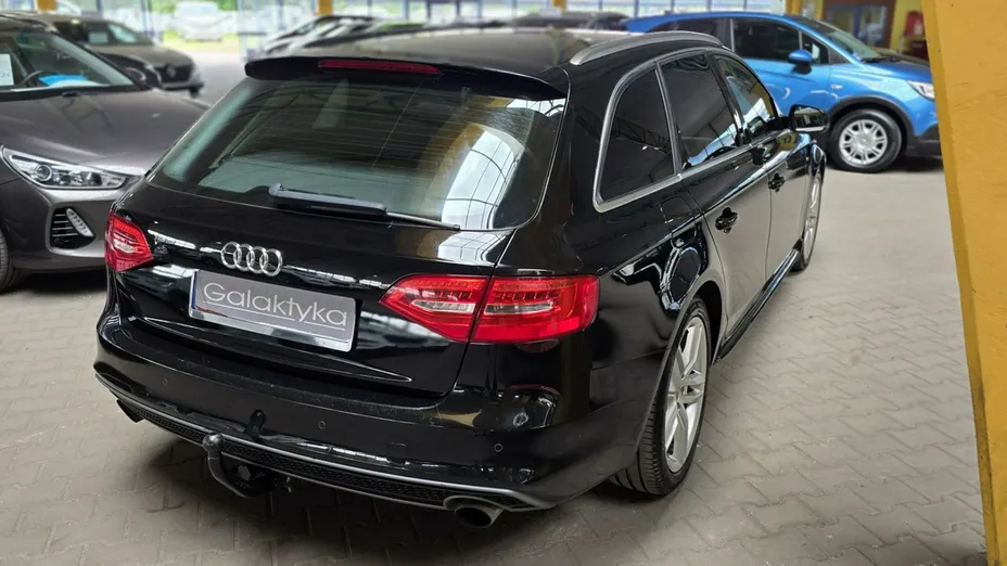 AUDI A4 -