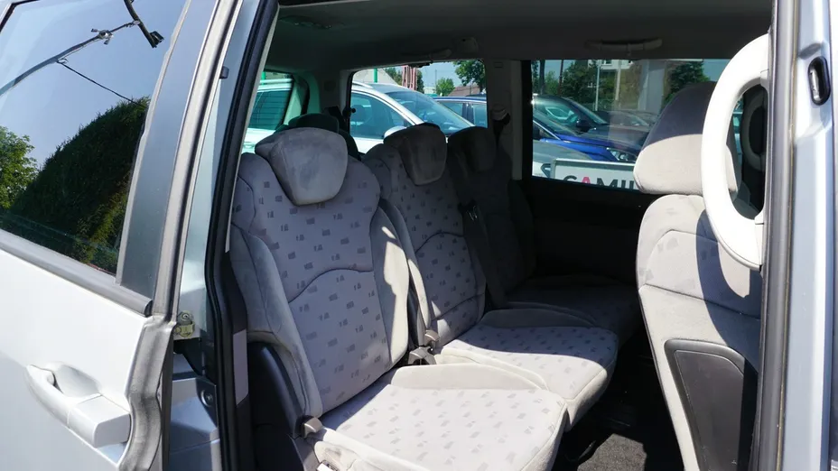 PEUGEOT 807 -