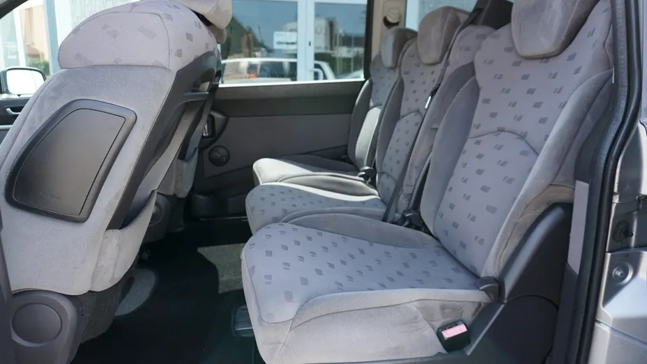 PEUGEOT 807 -
