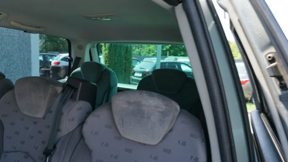 PEUGEOT 807 -