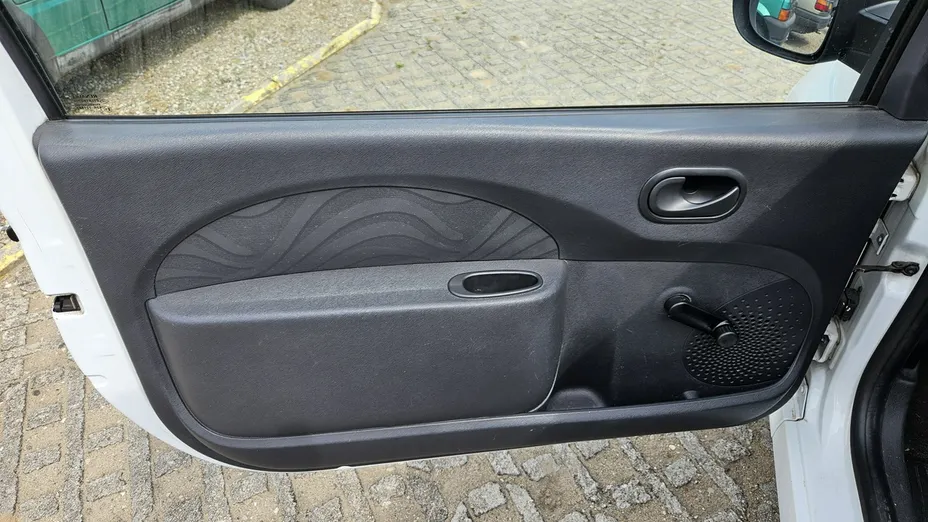 RENAULT Twingo -