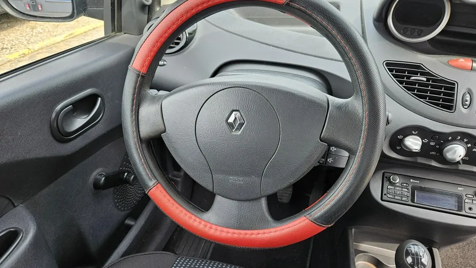 RENAULT Twingo -