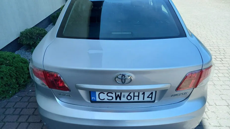 TOYOTA Avensis -