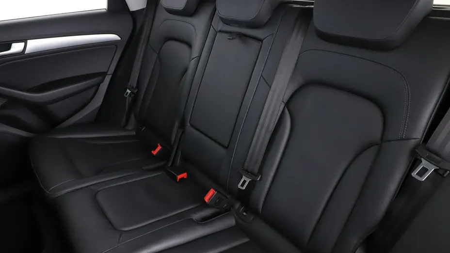 AUDI Q5 -