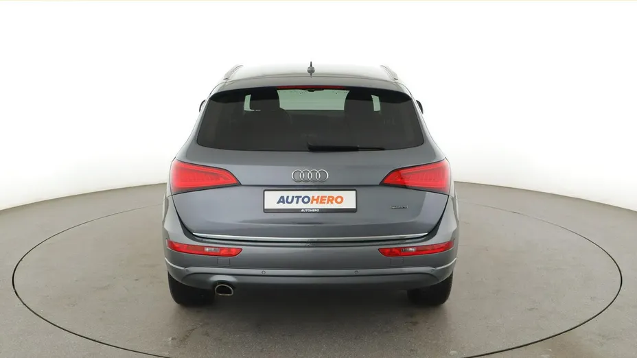 AUDI Q5 -