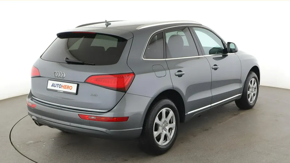 AUDI Q5 -