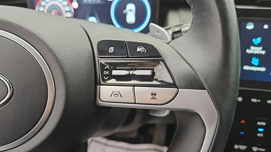 HYUNDAI Tucson -