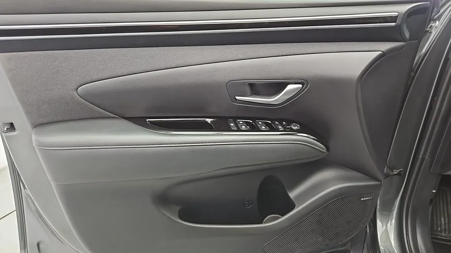 HYUNDAI Tucson -