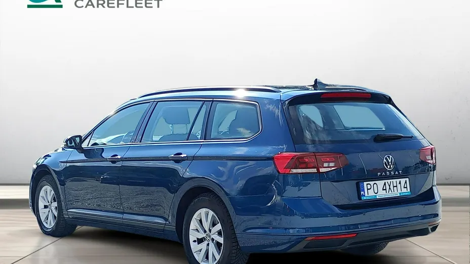 VOLKSWAGEN Passat -