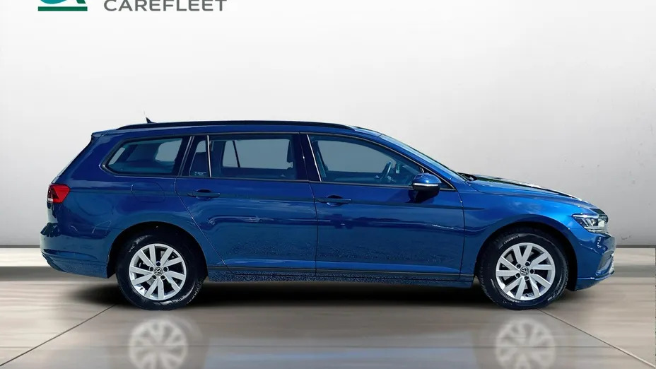 VOLKSWAGEN Passat -
